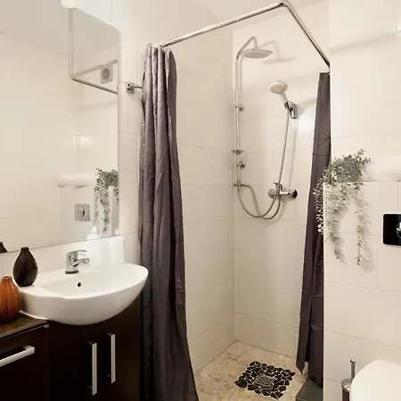 Δωμάτια σε οικογενειακή κατοικία Baltic