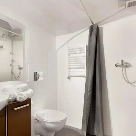 Δωμάτια σε οικογενειακή κατοικία Baltic